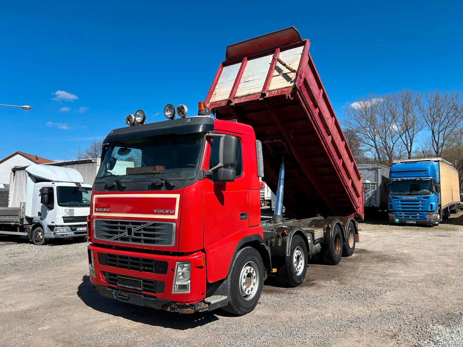 Volvo FH 12.460 8x4 / 3-SIDED TIPPER