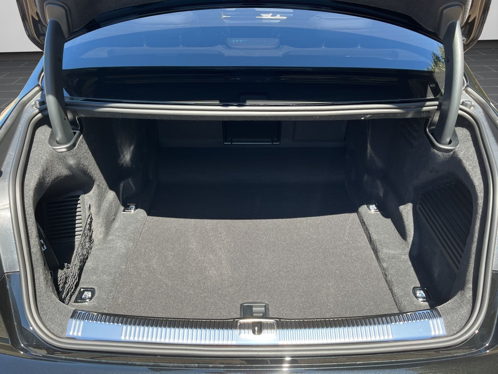 Audi S8 - Bild 16