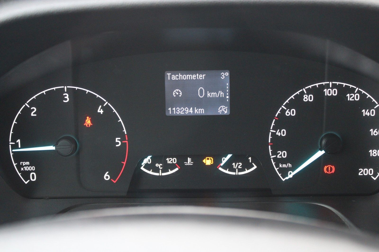 Fahrzeugabbildung Ford Transit 350 L3 H2 Kasten hoch lang KLIMA RFK AHK