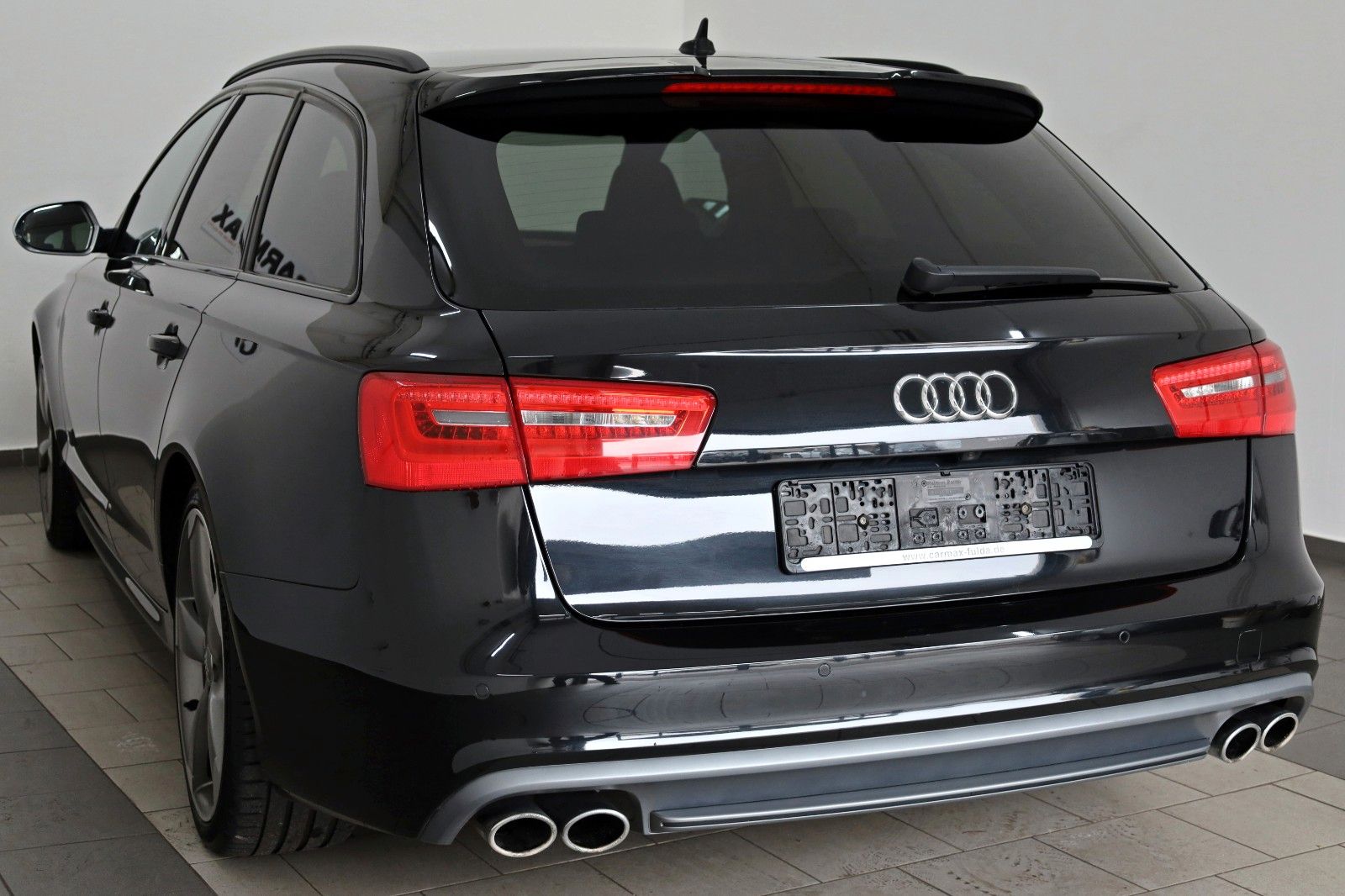 Fahrzeugabbildung Audi S6 Avant 4.0 TFSI quattro Leder,Navi,LED,HUD,Pan