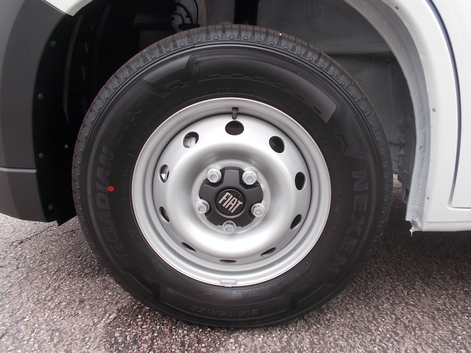 Fahrzeugabbildung Fiat Ducato KaWa 35 L3H2 140 Multijet Automatik