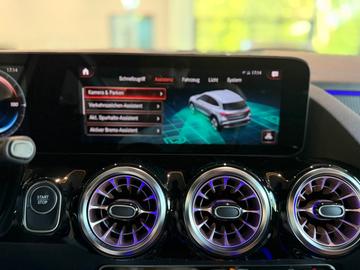 2021 Mercedes-BENZ EQA — миниатюра 44