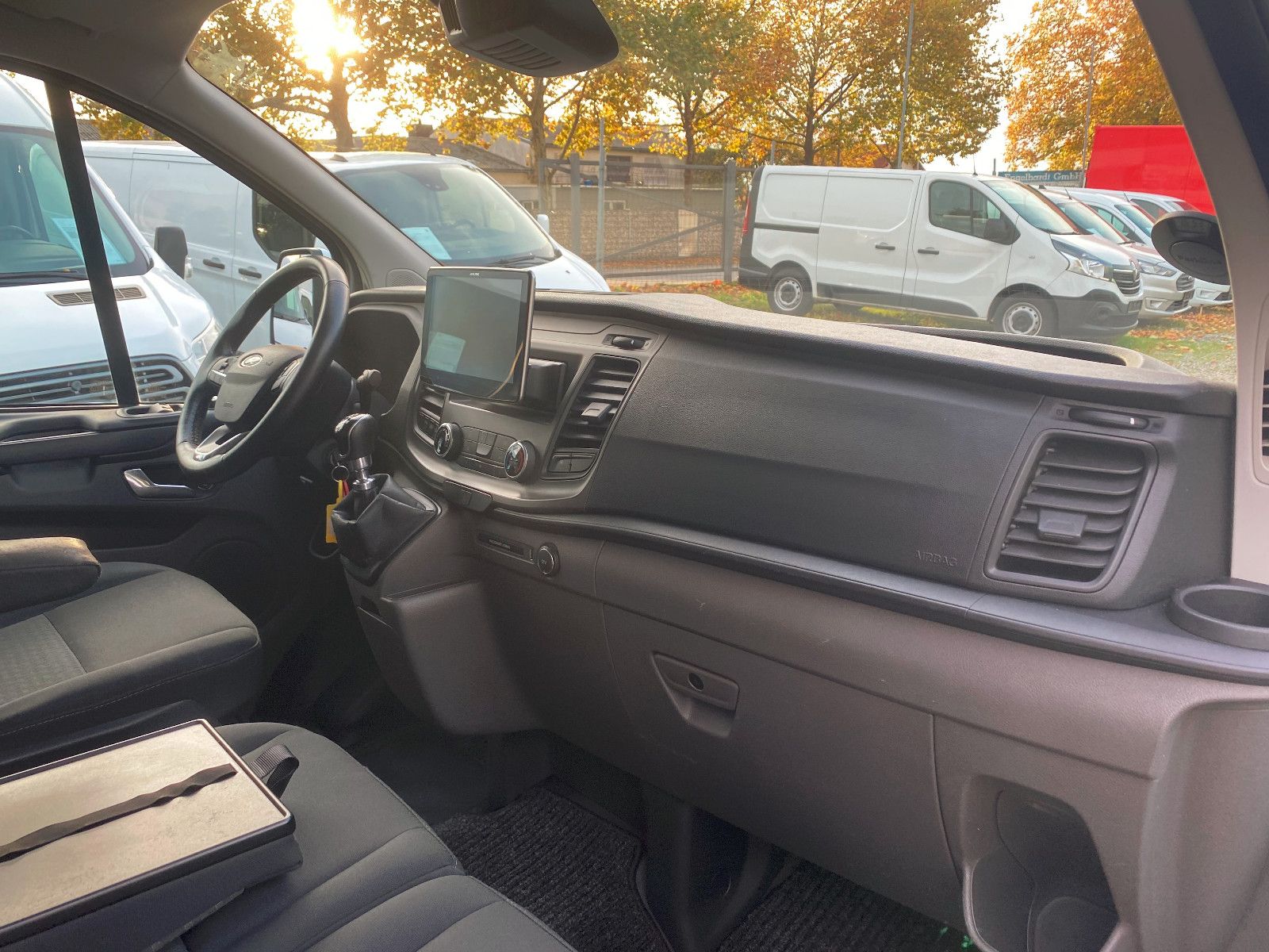 Fahrzeugabbildung Ford Transit Custom Kasten 300L2H2 Trend,AHK,GARANTIE