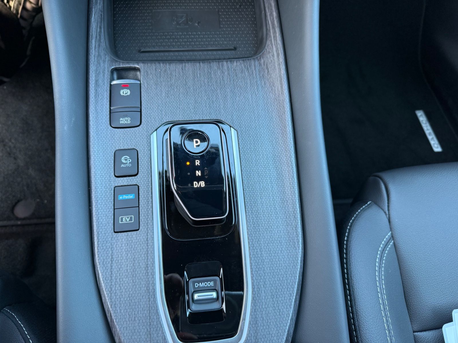 Fahrzeugabbildung Nissan Qashqai Tekna e-Power - Leder, HeadUp