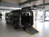 Ford Grand Tourneo Connect Active Rollstuhl-Rampe - Ford Grand Tourneo mit Diesel-Antrieb: Van, Schaltgetriebe