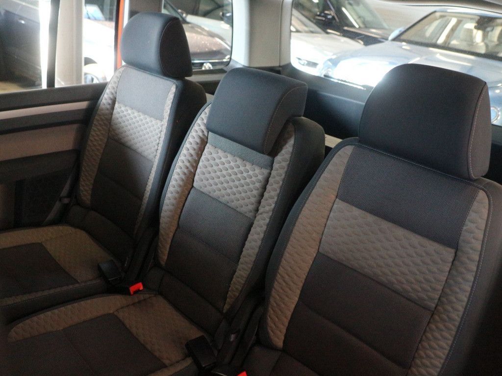Fahrzeugabbildung Volkswagen Touran Cross 1.9 TDI Klimaautom Xenon PDC SHZ