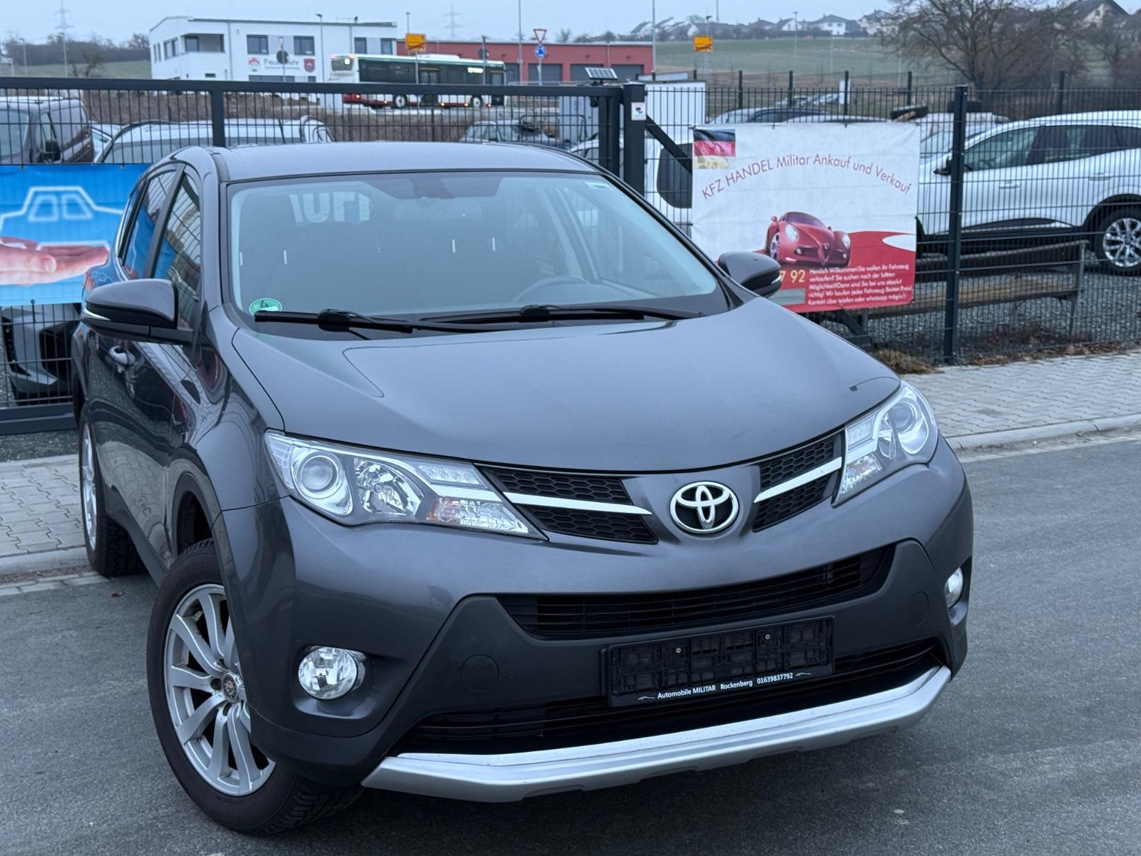 Toyota RAV 4 AWD 4x4 Automatik Navi Kamera