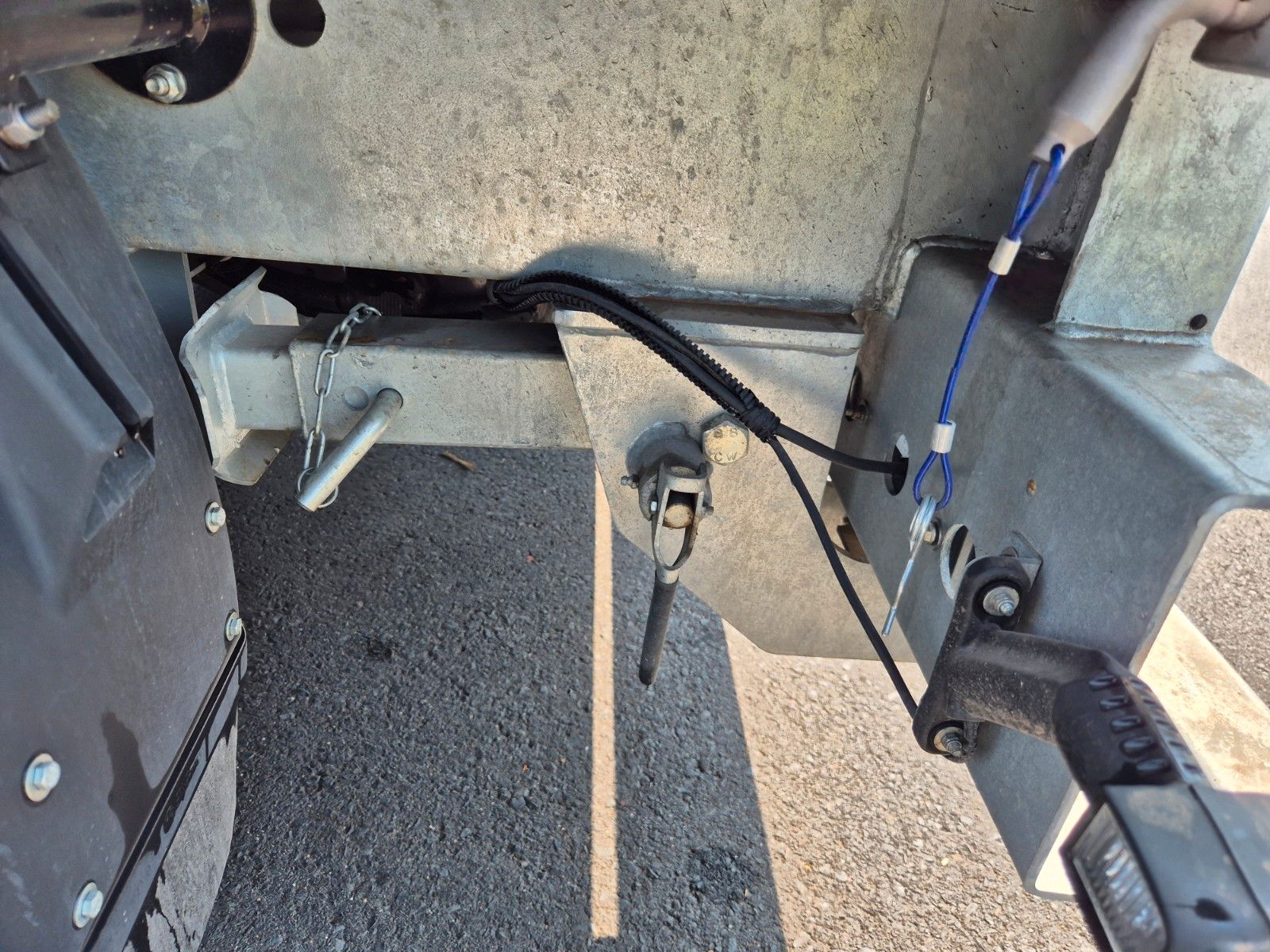 Fahrzeugabbildung Humbaur HTK 754020 Dreiseitenkipper vollverzinkt