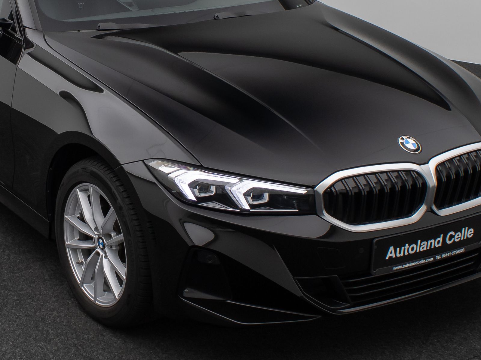 Fahrzeugabbildung BMW 318i GeschwindigReg DAB PDC Cockpit+ Widscreen