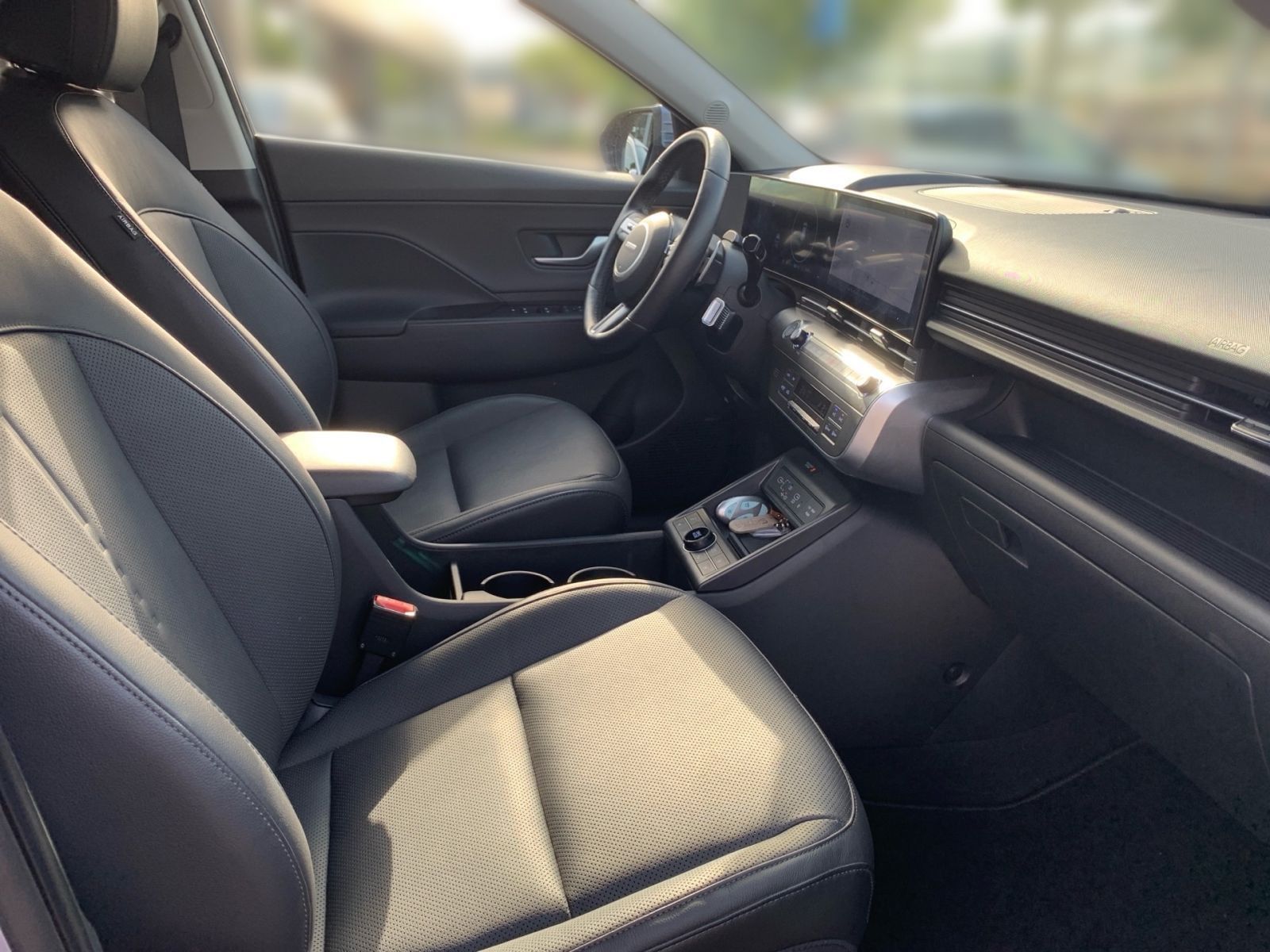 Fahrzeugabbildung Hyundai KONA Prime Elektro 65,4 kWh BOSE Sitz 19Zoll