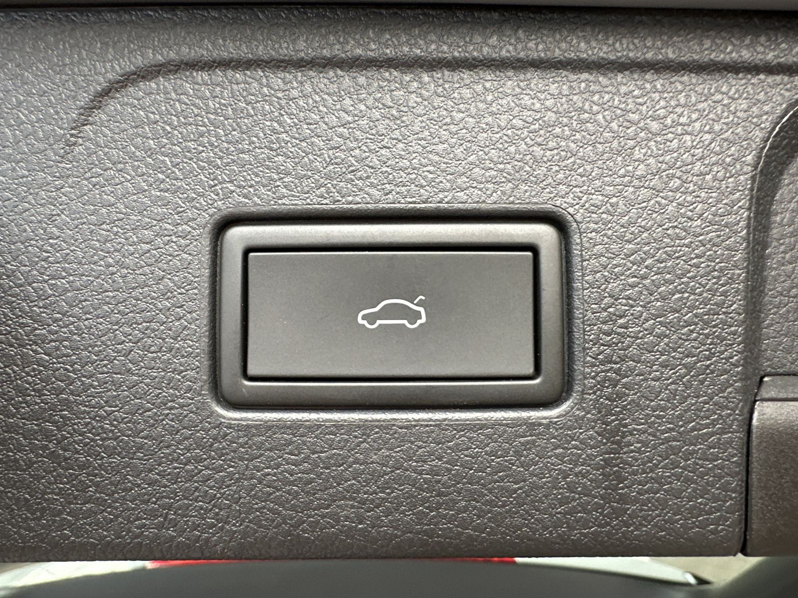 Fahrzeugabbildung Volkswagen Passat Variant 1.4 TSI DSG GTE NAV+LED+KAM+VC+PP