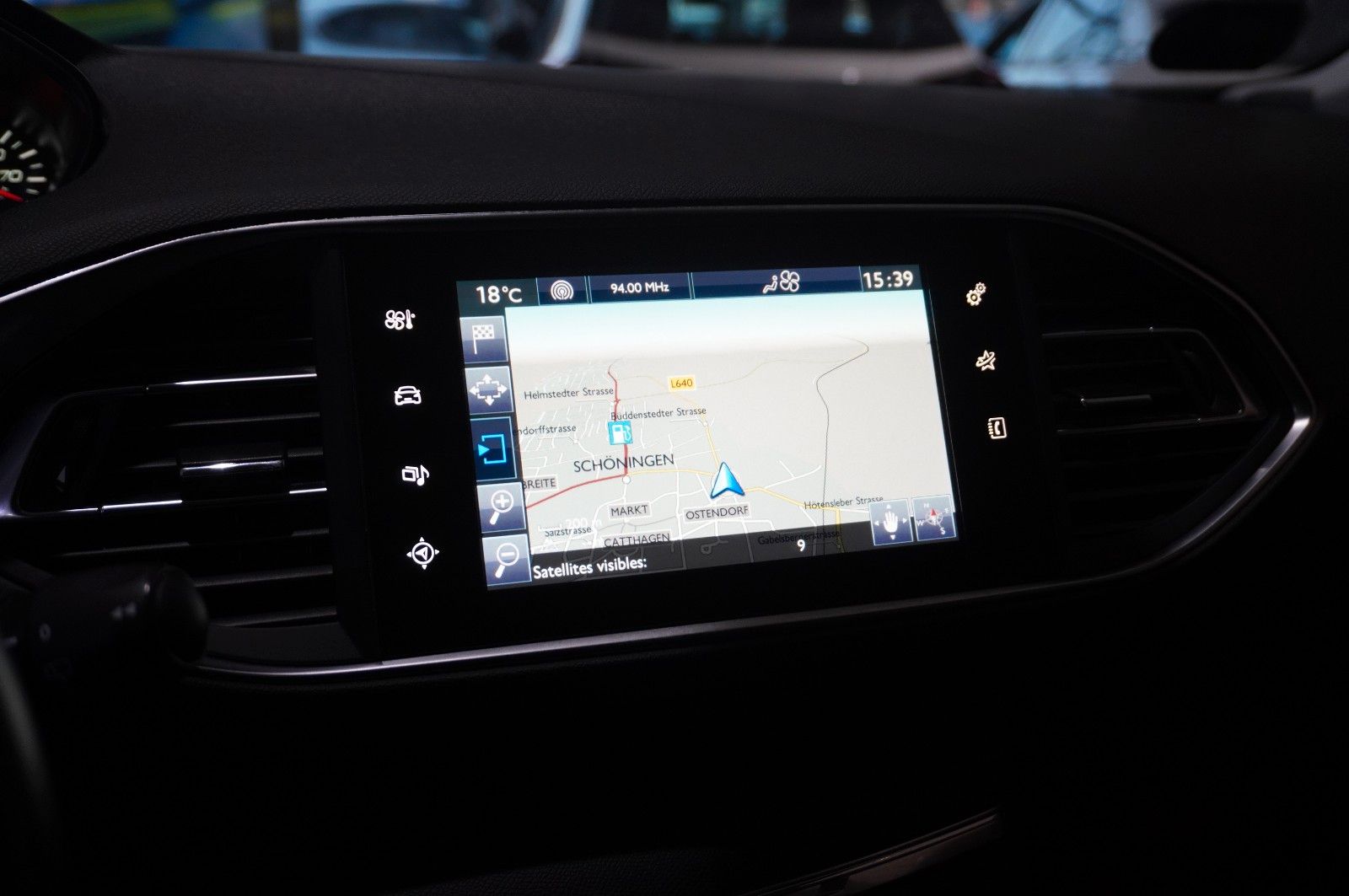 Fahrzeugabbildung Peugeot 308 SW 1.6 HDI ACTICE NAVI/SH/PDC/TEMP/SPORT/AHK