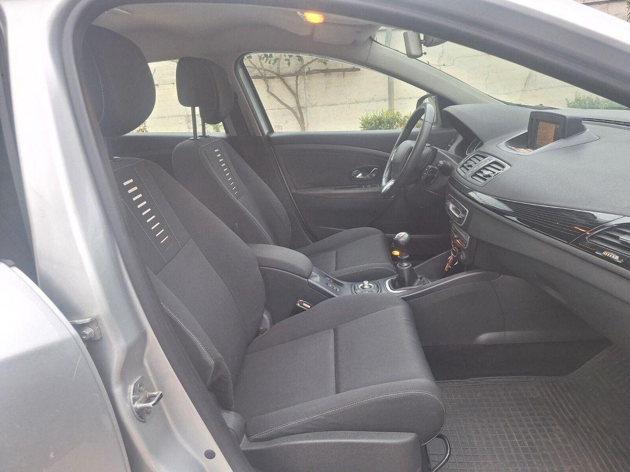 Renault Megane 2012 — photo 13
