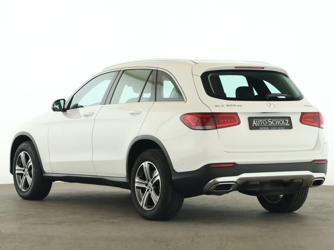 Mercedes-Benz GLC 300 de 4M EXCLUSIVE AHK PANO 360° AMBI LED foto 4