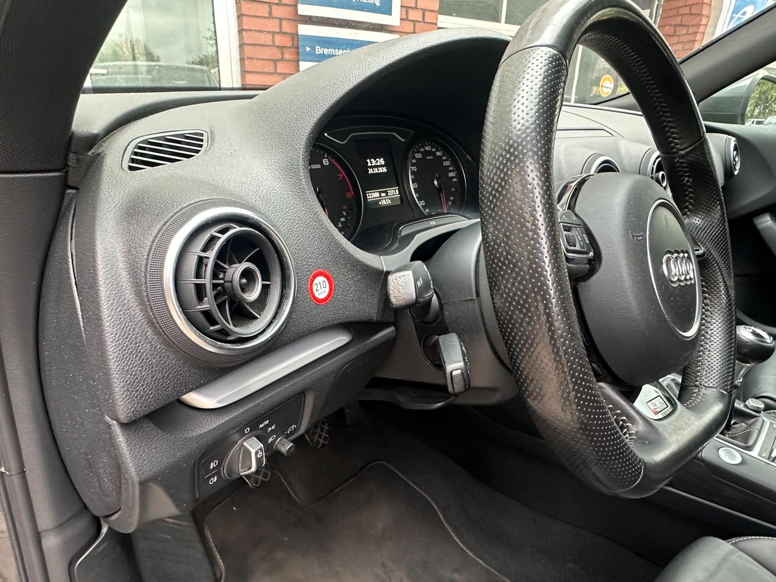 Audi A3 2015 — photo 23