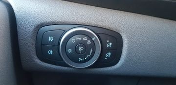 Fahrzeugabbildung Ford Transit Custom Kombi 340 L1 Trend