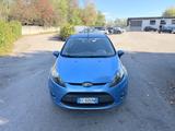 Ford Fiesta 1.6 TDCi 95 CV 5p. Titanium - Ford Fiesta aus 2010 mit Diesel-Antrieb