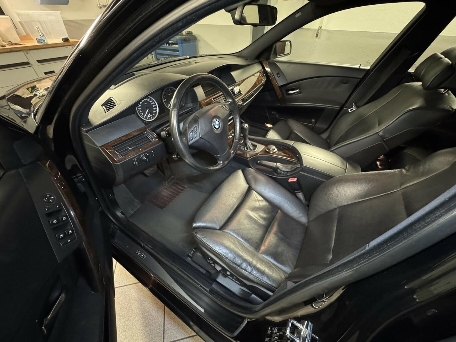 BMW 530 2.Hand Scheckheft.NEUER MOTOR 91328 KM. TOP
