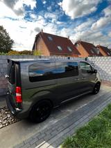 Peugeot Traveller L2 BlueHDI 180PS Voll StandH 7 Sitzer - gebrauchte Peugeot Traveller aus dem Jahr 2023