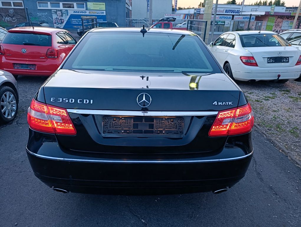 Mercedes-Benz E 350 E -Klasse Lim. CDI BlueEfficiency 4Matic