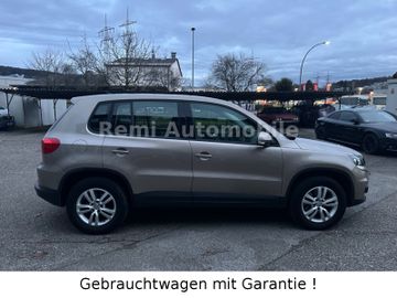 Volkswagen Tiguan - 8