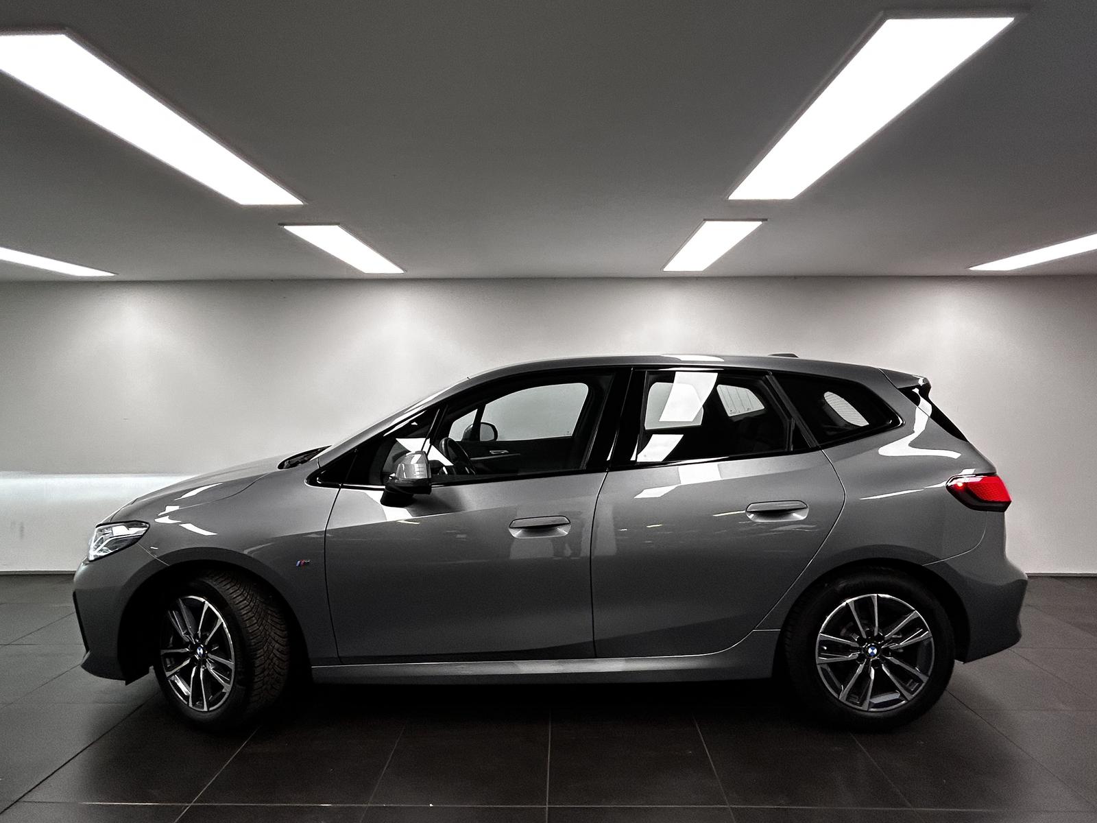BMW 218i Active Tourer M Sportpaket DAB LED Shz