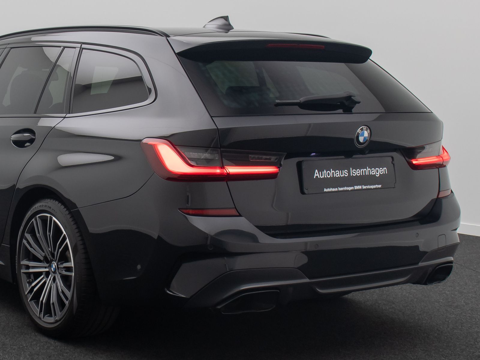 Fahrzeugabbildung BMW M340d xD Komfort 360&deg;Laser HUD DAB H/K Panorama