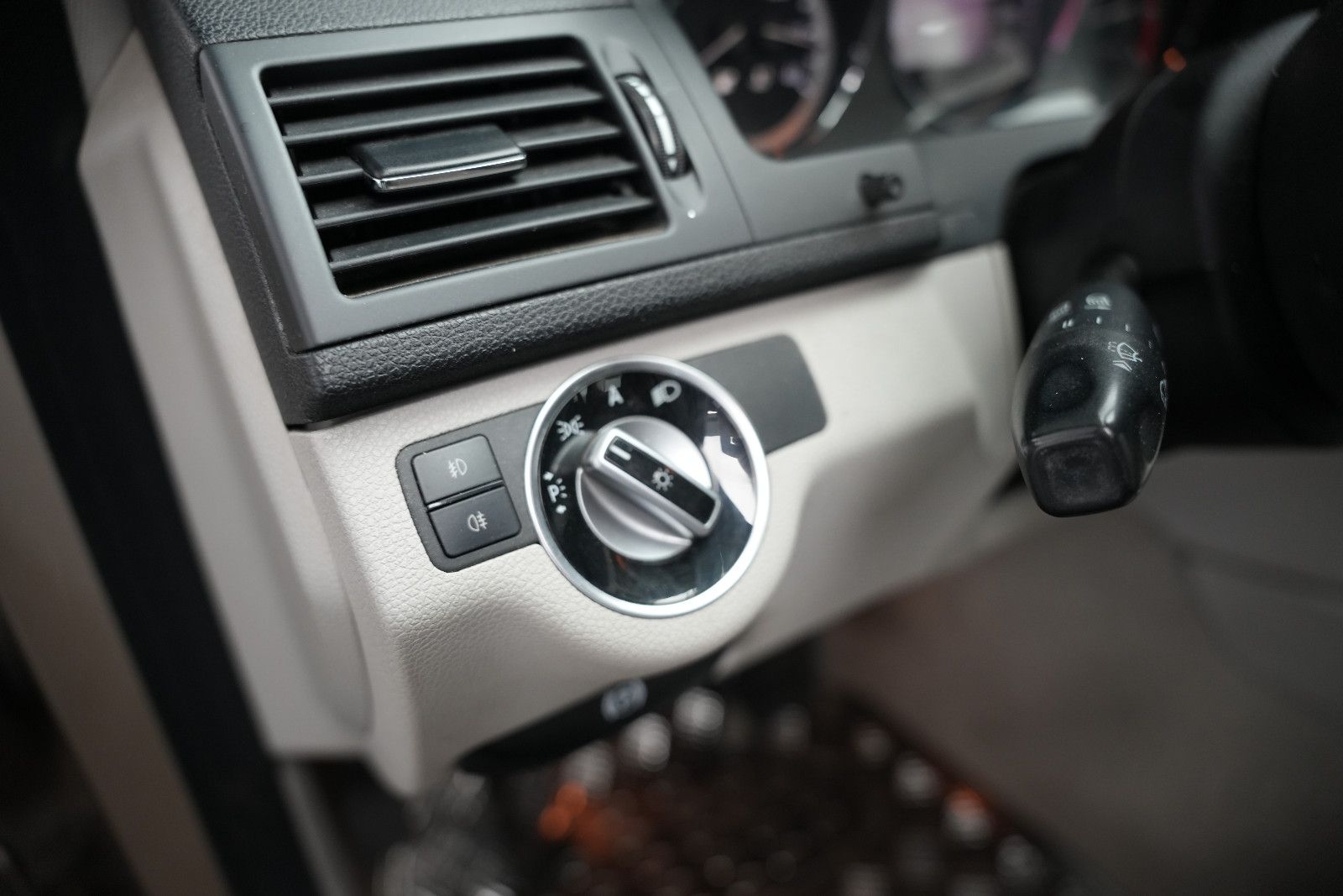 Fahrzeugabbildung Mercedes-Benz C 200 CDI BlueEfficiency/Limousine/TÜV/Xenon
