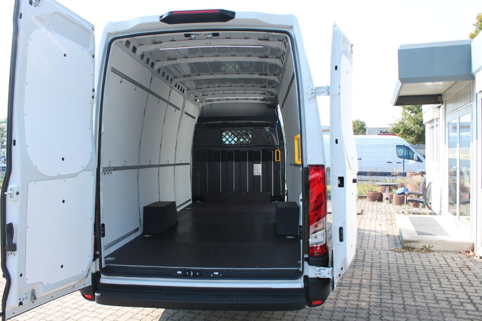 Fahrzeugabbildung Iveco Daily 35 S 16 A8 V NEW MODEL '24
