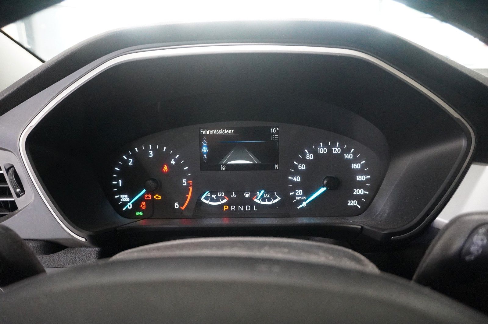 Fahrzeugabbildung Ford Kuga 1.5D COOL & CONN. NAVI/LED/SHZ/TEMP./NEBEL