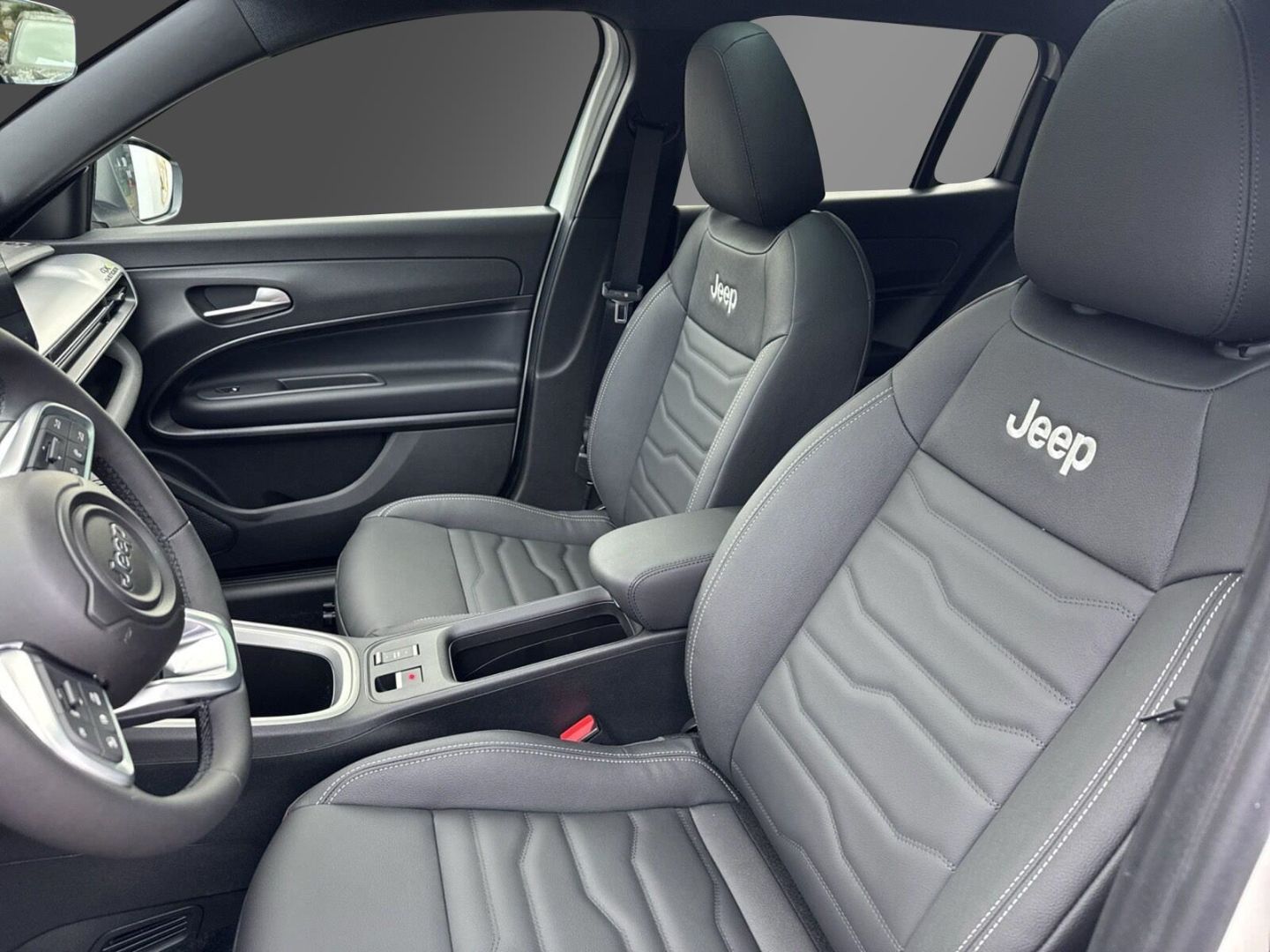 Fahrzeugabbildung Jeep Avenger Overland Mild-Hybrid 4xe-Leder-Panoramad