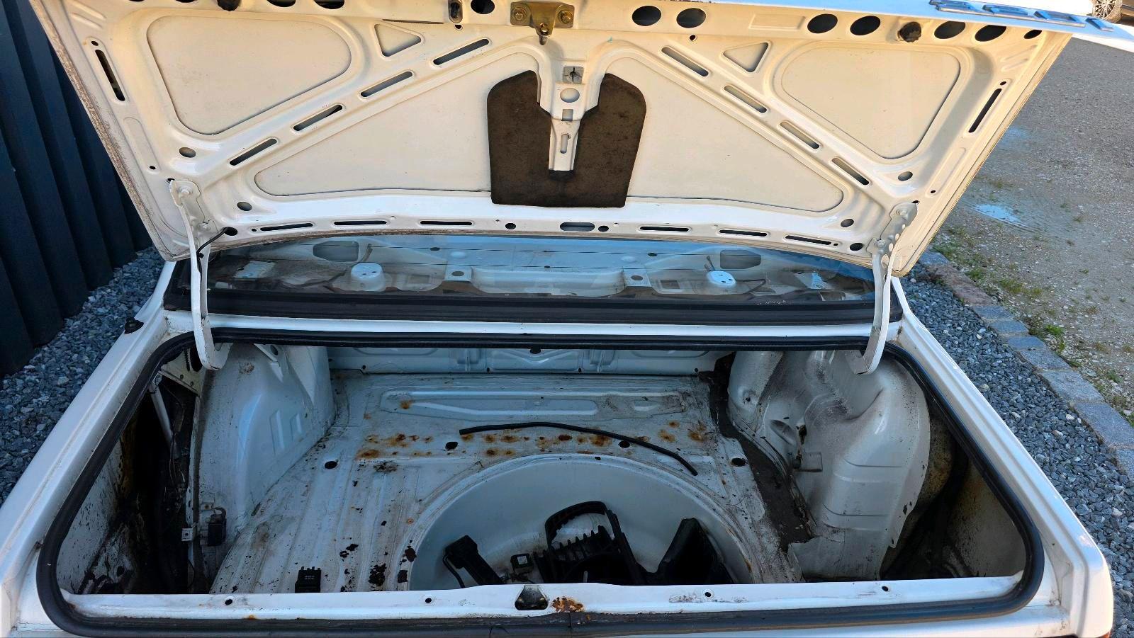 BMW E30 320i Schalter 6 Zylinder 2 Türer S...