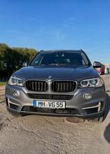 BMW X5 xDrive30d BMW Garantie Sportpaket M Felgen  - BMW X5 in Duisburg