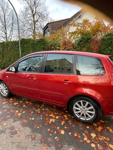 Ford C-Max mit super Ausstattung