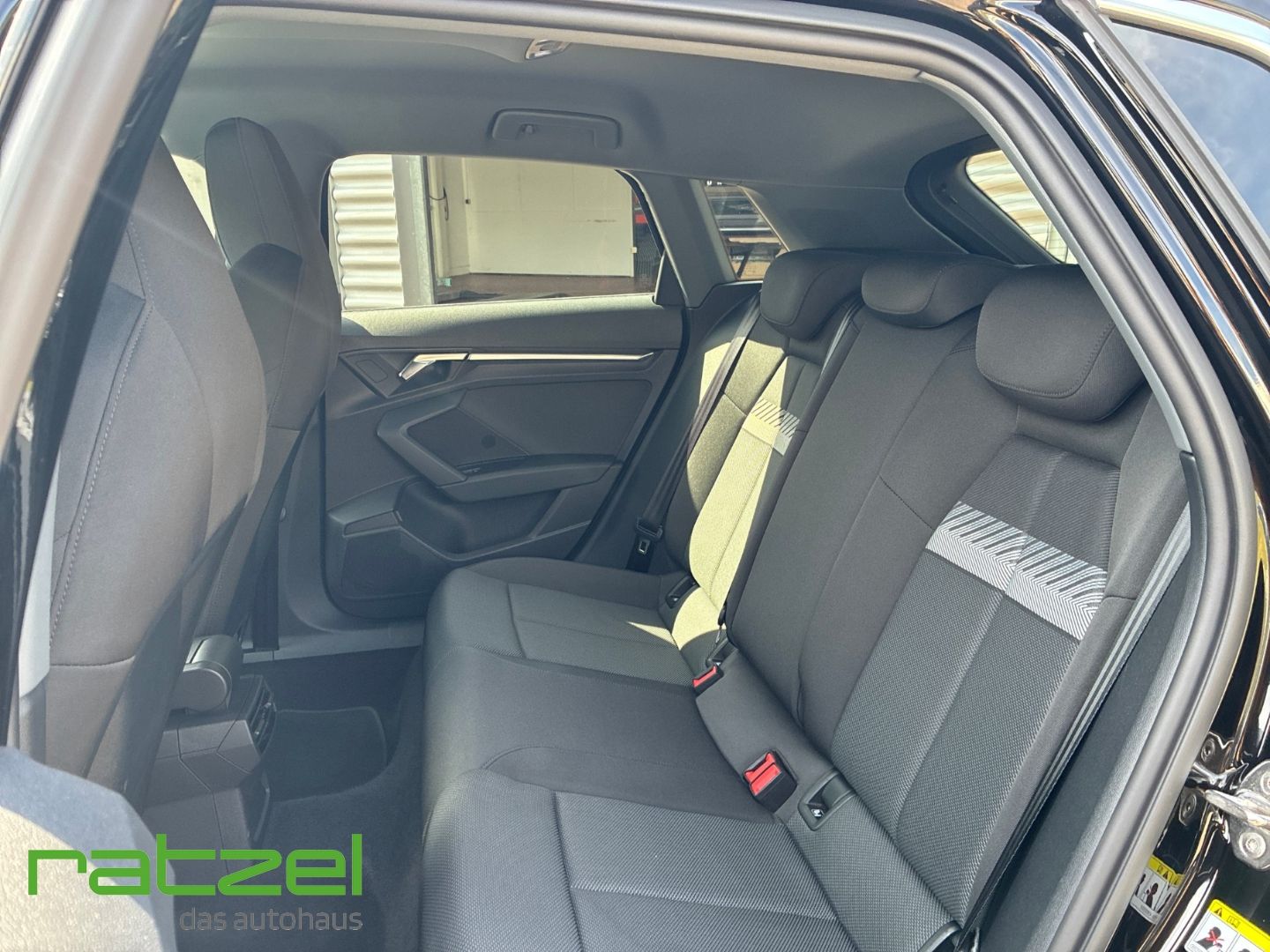 Fahrzeugabbildung Audi A3 Sportback Advanced TFSI Navi LED Apple CarPla