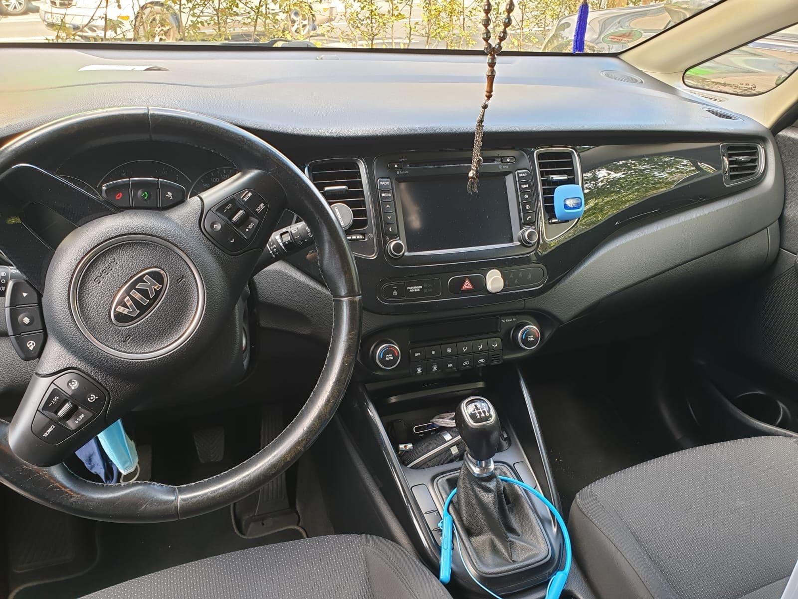 Kia Carens 2014 — салон