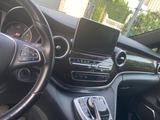 Mercedes-Benz V 220 CDI lang Avantgarde 360 Ambiente Burmester - Mercedes-Benz V 220: Cdi
