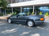 Mercedes-Benz 500 SL - Mercedes-Benz SL aus dem Jahr 1989