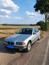 BMW 320i (E36) - BMW 320 aus 1997: 320i