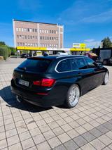 BMW 520d Touring  Voll.Head up, Standheizung 20zoll - BMW 520 aus 2012 mit Diesel-Antrieb: Kombi