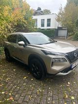 Nissan X-Trail 1.5 VC-T e-4ORCE TEKNA BF-Goodrich Räder - mit Benzin-Antrieb: Beige, Vollleder, Head-Up Display