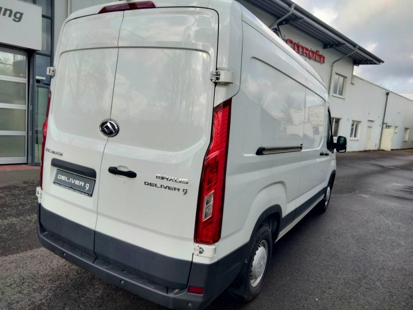 Fahrzeugabbildung Maxus Deliver9 2.0 Diesel Panel Van L3H2 FWD Base