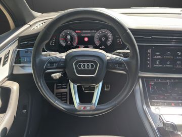 Audi Q7 - 11