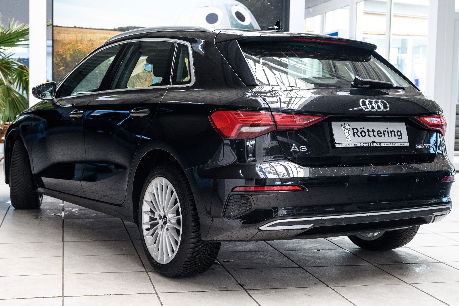 Fahrzeugabbildung Audi A3 30 TFSI S tronic advanced Sportback