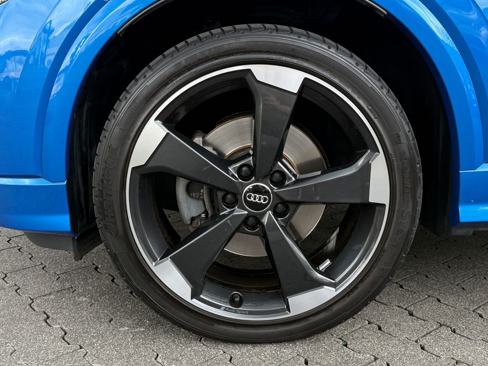 Fahrzeugabbildung Audi Q2 sport S line 35 TFSI KAM LED 19" Virtual