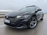 Volkswagen Arteon 2.0 TSI DSG*R LINE*PANO*IQ*VIRT*KAMER*AHK - gebrauchte VW Arteon aus dem Jahr 2023