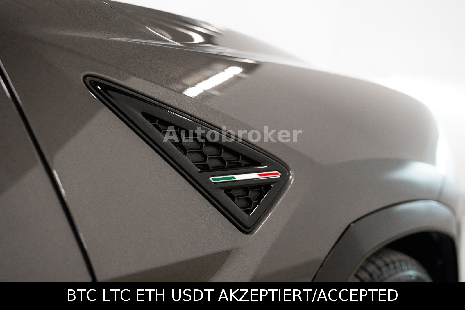 Lamborghini Urus – pogled 13