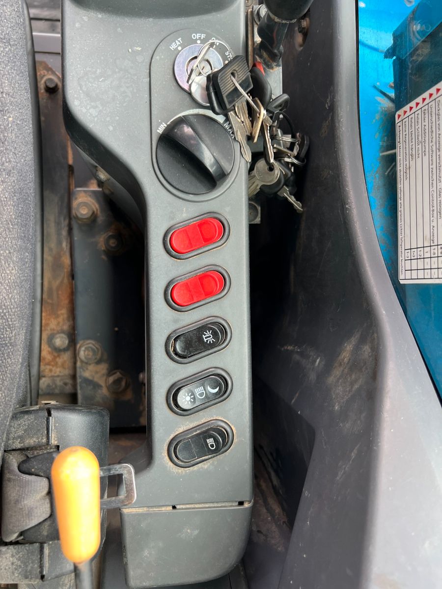 Fahrzeugabbildung Komatsu PW 98MR-8 / 5.734h / Powertilt HS08