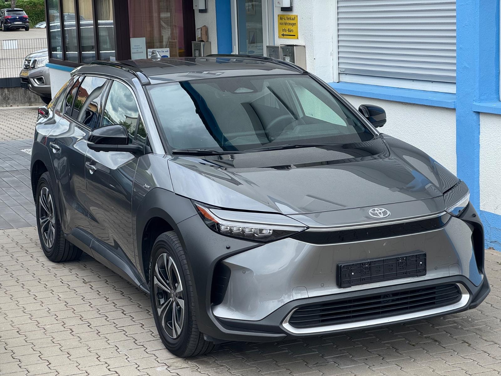 Toyota bZ4X 71,4 kWh Lounge Leder 360