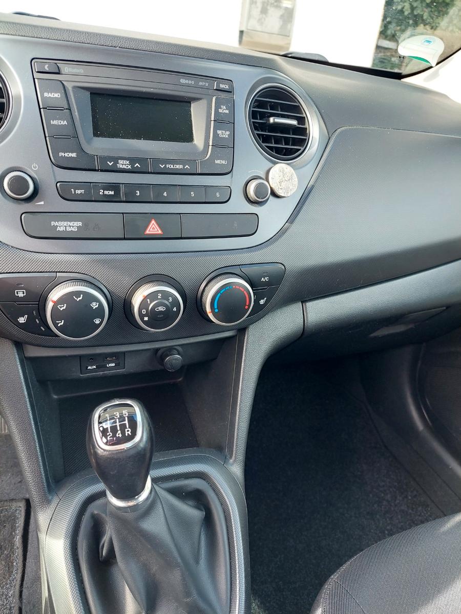 Hyundai i10 1.2 Sondermodell "Yes" 